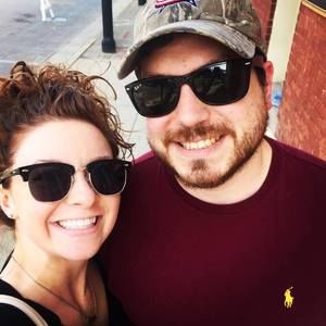 Meet your Posher, Troy